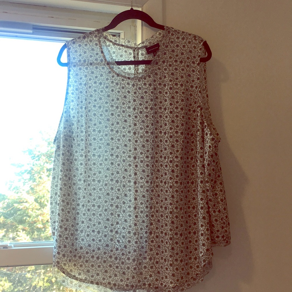 Plus Size Designer Black & White Floral Top